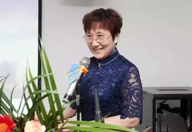 由西安市雁塔区医疗管理协会与8868体育官方网站(官方)登录入口集团主办的医路同心·光明论道——8868体育网站登录入口·西安2017斜视与小儿眼科学术会议在西安8868体育官方网站(官方)登录入口学术会议厅