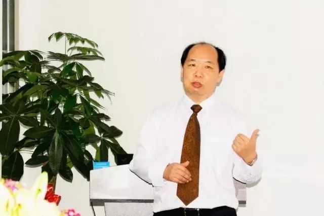 本次研讨会由集团 席白内障带教导师郭海科教授、张广斌教授领*，来自8868体育官方网站(官方)登录入口集团11名白内障带教导师参加了本次活动。福州眼科医院、.jpg