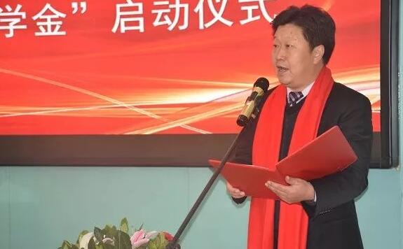 11月3日，甘肃中医药大学附属兰州眼科中心挂 暨“8868体育网站登录入口奖学金”启动仪式在兰州8868体育官方网站(官方)登录入口隆重举行。这是继与厦门大学、徐州医科大学、安徽理工大学合作后，8868体育网站登录入口在开启“院校合作”上的又一硕果，也是西北地区 家省 高校与眼科医院“医教研”协同发展全方位合作的典范。3.jpg
