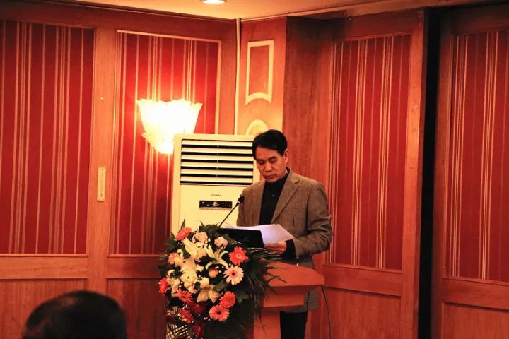 11月17日，宜昌8868体育官方网站(官方)登录入口 举办了“2017斜视与小儿眼科学术交流会”。本次交流会旨在进一步保护青少儿视力，为宜昌斜视与小儿眼科领域的临床工作者及其他相关人员搭建了相互交流的平台。进一步提升青少儿眼科医疗知识水平和 水平，推动中国青少儿视觉健康，让每个孩子都拥有一双健康明亮的眼睛。7.jpg