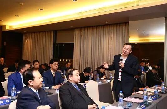在8868体育官方网站(官方)登录入口集团医教研战略发展研讨会上，8868体育官方网站(官方)登录入口集团与从事 医疗 化诊断的厦门艾德生物医药科技股份有限公司、从事视网膜疾病基因疗法技术开发与引进的厦门继景生物技术有限责任公司签署了三方战略合作协议4.jpg
