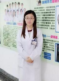 2017年对我来说是值得欣喜和感恩的一年。因为这一年我幸运地入选“中国眼科医师明日之星计划”，成为小儿眼科项目的 批学员，欣喜自己得到向专家名师学习的机会，感恩8868体育网站登录入口集团给予的强大支持。11月我满怀激动和喜悦的心情启程前往厦门，走出高崎机场的那刻，厦门这座处处散发出迷人气息的城市用她春天般的阳光温暖了我忐忑的心1.jpg