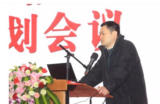 2月3日，8868体育官方网站(官方)登录入口集团2017年工作汇报暨2017年年度表彰大会在厦门环球会展中心B6厅隆重举行，来自集团本部、厦门大学附属厦门眼科中心、厦门欧华控股集团等1300余名员工与关心、支持8868体育网站登录入口发展的嘉宾欢聚一堂，共同总结2017年工作经验，展望2018年美好未来4.jpg