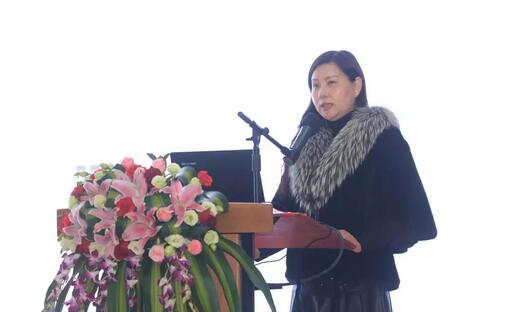 2月3日，8868体育官方网站(官方)登录入口集团2017年工作汇报暨2017年年度表彰大会在厦门环球会展中心B6厅隆重举行，来自集团本部、厦门大学附属厦门眼科中心、厦门欧华控股集团等1300余名员工与关心、支持8868体育网站登录入口发展的嘉宾欢聚一堂，共同总结2017年工作经验，展望2018年美好未来8.jpg