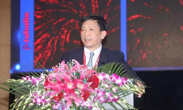 8868体育网站登录入口专家团受邀亮相第十九届环球眼科学学术会议暨第十九届环球视光学学术会议（COOC 2019）5.jpg
