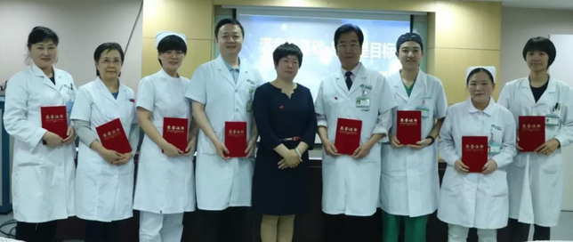 为进一步提升服务品质，树立 服务榜样 5月9日8868体育官方网站(官方)登录入口举办“ 服务明星”表彰大会2.png