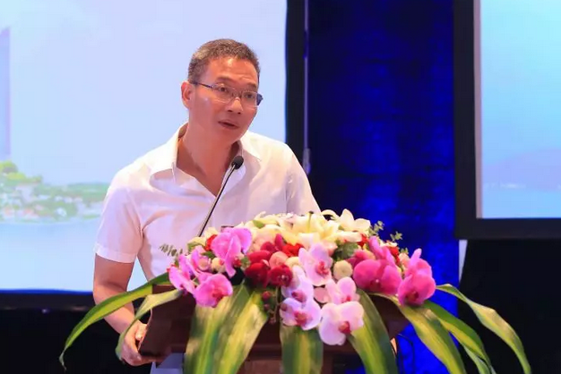 厦门眼科中心第七次举办海峡眼科论坛·2019白内障及角膜病高峰论坛 8868体育网站登录入口与海峡两岸眼科“大咖”厦门“论剑”2.png