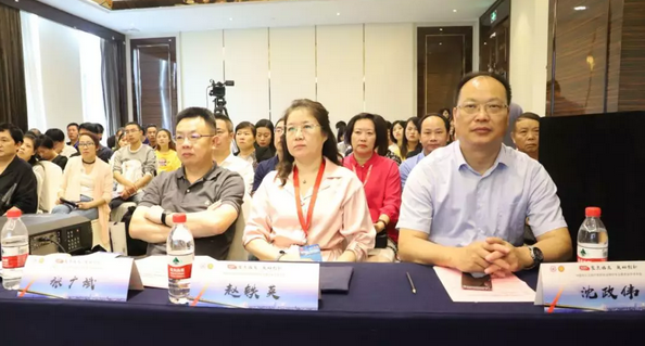 中国非公协会眼科专委会2019学术年会在沪举行 8868体育网站登录入口专家团队大放异彩16.png