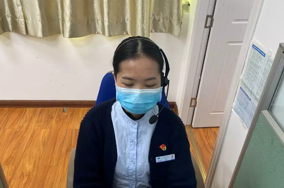 不一样的一线，一样的坚守——8868体育网站登录入口集团本部厦门眼科中心守护爱与光明8.png