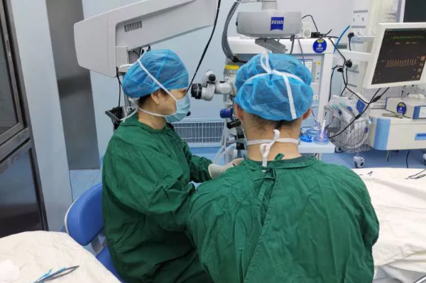 以初心致匠心——厦门眼科中心斜视与小儿眼科潘美华教授以匠心呵护患者的眼健康1.png
