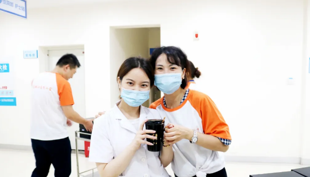 公益助力高考 爱心情暖8868体育网站登录入口 ——重庆8868体育官方网站(官方)登录入口工会助力高考暨关爱员工活动进行中3.png