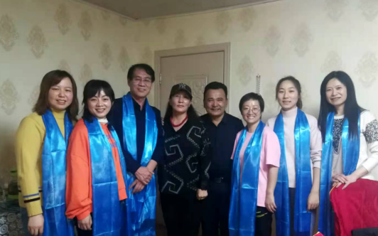 10月14日，宜昌市归国华侨联合会和宜昌8868体育官方网站(官方)登录入口共同发起的“侨爱心光明行”大型义诊活动正式启动。9名家护组团赴新疆温泉县义诊。宜昌市市委常委、统战部部长王均成出席活动并为医疗队授旗。7.png