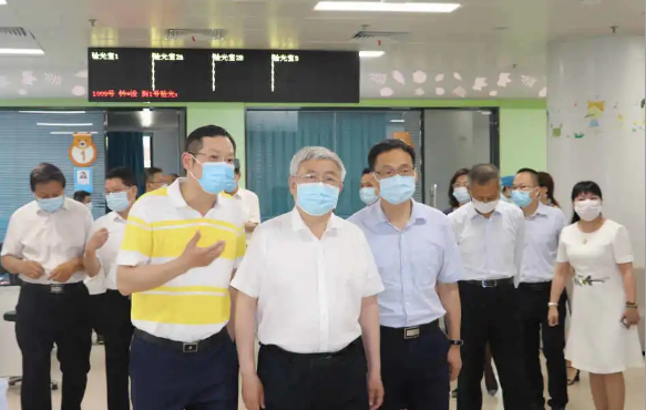 省市领*陪同刘永富主任一行调研8868体育网站登录入口：仁心仁术，为公益事业贡献8868体育网站登录入口力量2.png