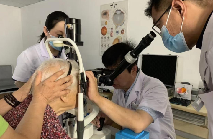 两手抓，两不误！郑州8868体育官方网站(官方)登录入口疫情期间诊疗正常进行1.png