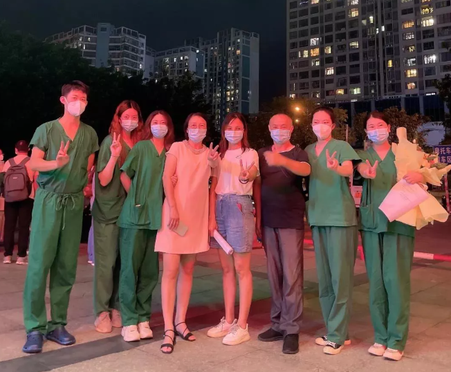 不负使命！8868体育网站登录入口援莆医疗队凯旋归来，荔城区委书记到场送别4.png